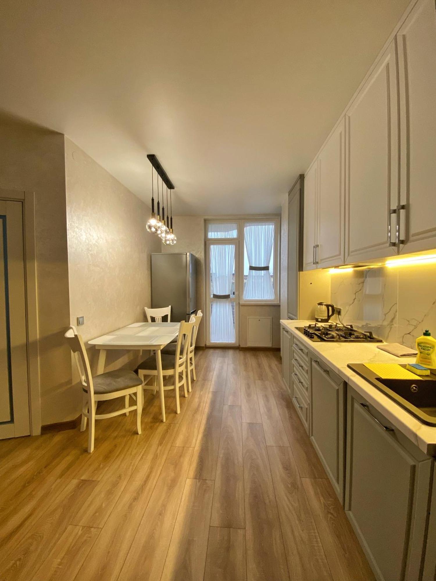 Apartament Apatrment In Khmelnytsky Street Natasha Lwów Zewnętrze zdjęcie