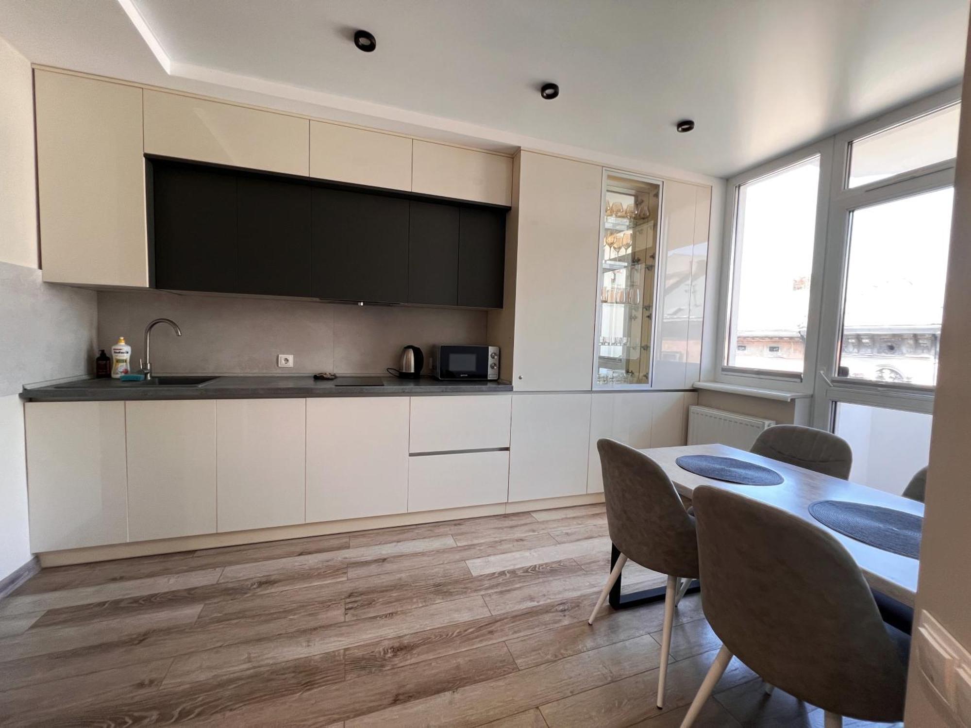 Apartament Apatrment In Khmelnytsky Street Natasha Lwów Zewnętrze zdjęcie