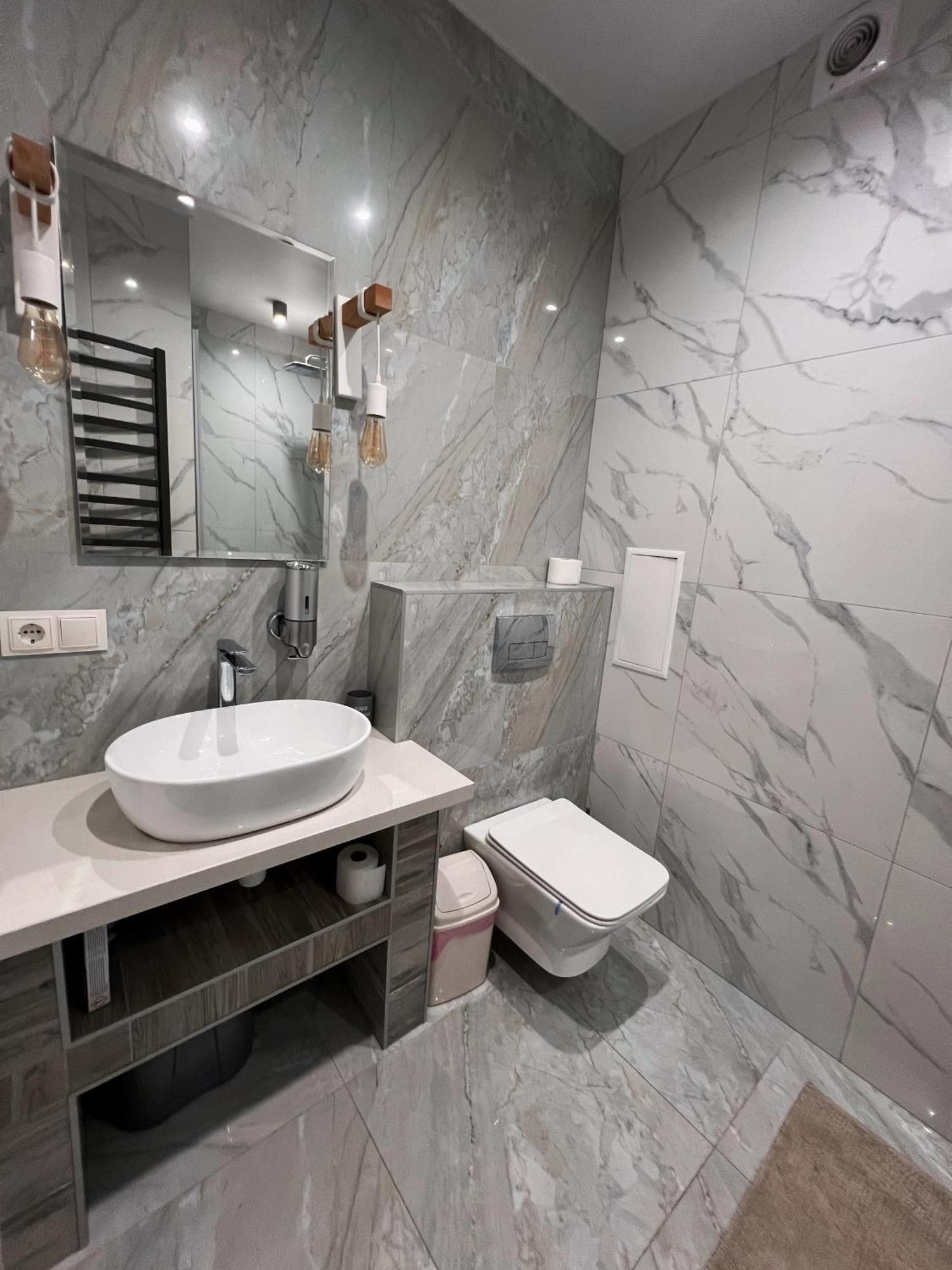 Apartament Apatrment In Khmelnytsky Street Natasha Lwów Zewnętrze zdjęcie